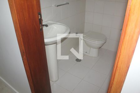 Lavabo de casa para alugar com 4 quartos, 350m² em Jardim Marajoara, São Paulo