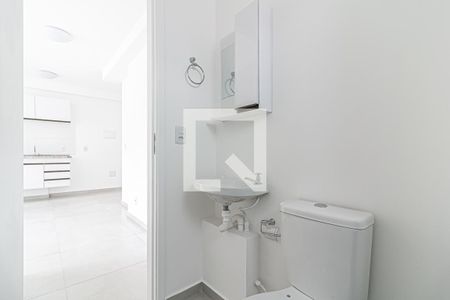 Banheiro de apartamento para alugar com 1 quarto, 31m² em Vila Guilhermina, São Paulo