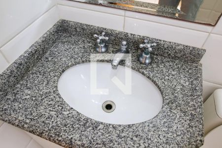 Apartamento à venda com 89m², 3 quartos e 2 vagas Apartamento à venda com 89m², 3 quartos e 2 vagasBanheiro da Suite