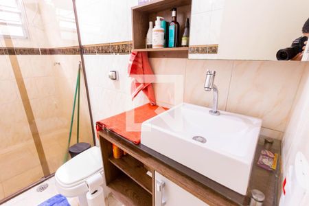 Casa à venda com 212m², 3 quartos e 2 vagas Casa à venda com 212m², 3 quartos e 2 vagasBanheiro suite 1