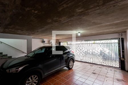 Casa à venda com 212m², 3 quartos e 2 vagas Casa à venda com 212m², 3 quartos e 2 vagasGaragem