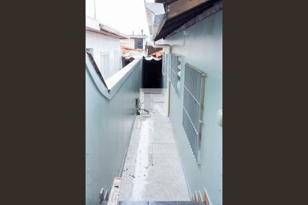 Casa à venda com 212m², 3 quartos e 2 vagas Casa à venda com 212m², 3 quartos e 2 vagasCorredor Lateral