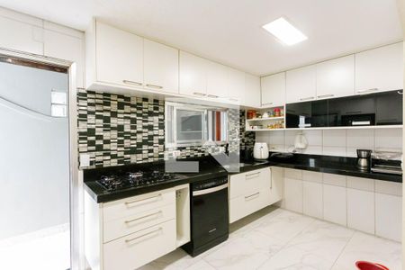 Casa à venda com 212m², 3 quartos e 2 vagas Casa à venda com 212m², 3 quartos e 2 vagasCozinha