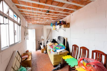 Casa à venda com 212m², 3 quartos e 2 vagas Casa à venda com 212m², 3 quartos e 2 vagasDeposito