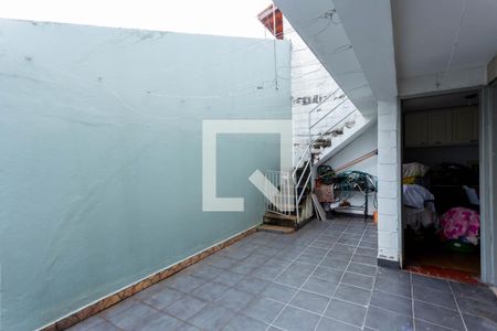 Casa à venda com 212m², 3 quartos e 2 vagas Casa à venda com 212m², 3 quartos e 2 vagasLavanderia