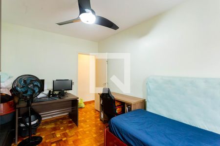 Casa à venda com 212m², 3 quartos e 2 vagas Casa à venda com 212m², 3 quartos e 2 vagasQuarto