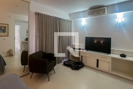 Suíte de apartamento para alugar com 1 quarto, 60m² em Jardim Europa, São Paulo