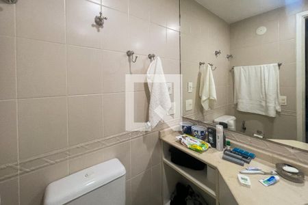 Apartamento para alugar com 60m², 1 quarto e 2 vagasBanheiro da Suíte