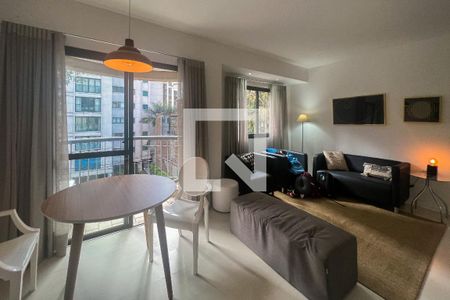 Sala de apartamento para alugar com 1 quarto, 60m² em Jardim Europa, São Paulo