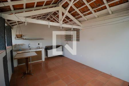 Casa à venda com 137m², 2 quartos e 2 vagasVaranda