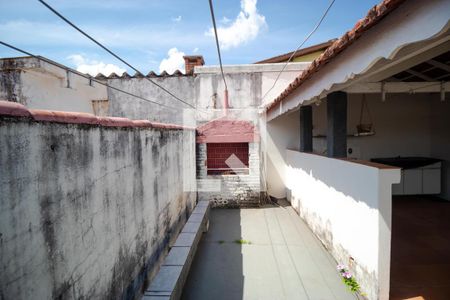 Casa à venda com 137m², 2 quartos e 2 vagasChurrasqueira