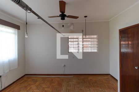 Casa à venda com 137m², 2 quartos e 2 vagasSuíte (Edícula)