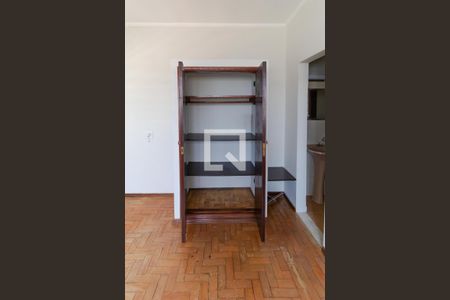 Casa à venda com 137m², 2 quartos e 2 vagasSuíte (Edícula) - Armário