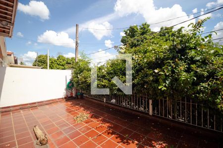 Casa à venda com 137m², 2 quartos e 2 vagasQuintal