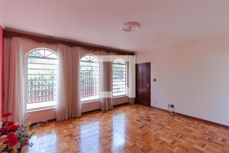 Sala de Estar de casa à venda com 2 quartos, 137m² em Parque São Quirino, Campinas