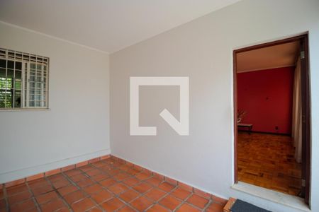 Casa à venda com 137m², 2 quartos e 2 vagasGaragem