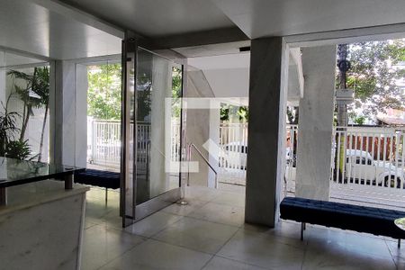 Apartamento para alugar com 156m², 3 quartos e 2 vagas Apartamento para alugar com 156m², 3 quartos e 2 vagasPortaria