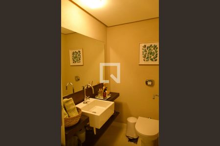 Apartamento para alugar com 156m², 3 quartos e 2 vagas Apartamento para alugar com 156m², 3 quartos e 2 vagasLavabo