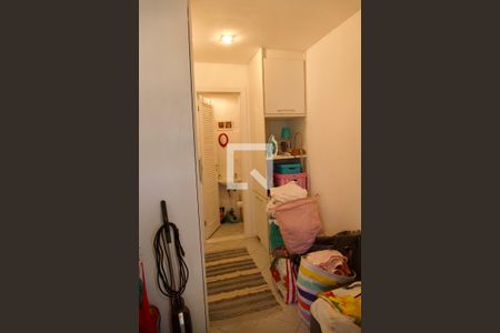 Apartamento para alugar com 156m², 3 quartos e 2 vagas Apartamento para alugar com 156m², 3 quartos e 2 vagasQuarto serviço
