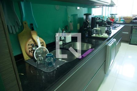 Apartamento para alugar com 156m², 3 quartos e 2 vagas Apartamento para alugar com 156m², 3 quartos e 2 vagasCozinha