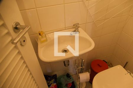Apartamento para alugar com 156m², 3 quartos e 2 vagas Apartamento para alugar com 156m², 3 quartos e 2 vagasBanheiro serviço