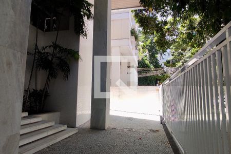 Apartamento para alugar com 156m², 3 quartos e 2 vagas Apartamento para alugar com 156m², 3 quartos e 2 vagasPortaria