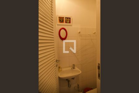 Apartamento para alugar com 156m², 3 quartos e 2 vagas Apartamento para alugar com 156m², 3 quartos e 2 vagasBanheiro serviço