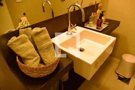 Apartamento para alugar com 156m², 3 quartos e 2 vagas Apartamento para alugar com 156m², 3 quartos e 2 vagasLavabo