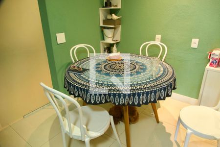 Apartamento para alugar com 156m², 3 quartos e 2 vagas Apartamento para alugar com 156m², 3 quartos e 2 vagasCozinha