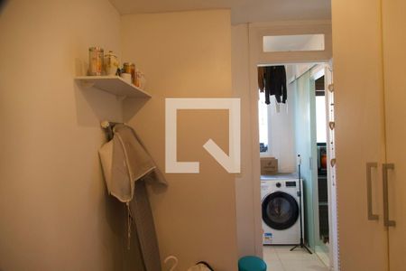 Apartamento para alugar com 156m², 3 quartos e 2 vagas Apartamento para alugar com 156m², 3 quartos e 2 vagasQuarto serviço