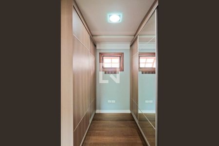 Casa de condomínio à venda com 396m², 4 quartos e 4 vagasSuíte 3