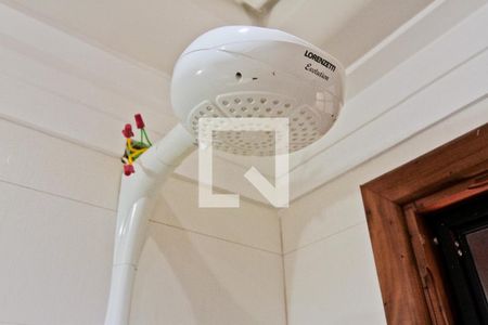 Casa de condomínio à venda com 396m², 4 quartos e 4 vagasBanheiro de Serviço