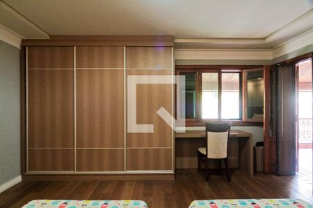 Casa de condomínio à venda com 396m², 4 quartos e 4 vagasSuíte 1