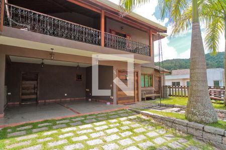 Casa de condomínio à venda com 396m², 4 quartos e 4 vagasÁrea Externa