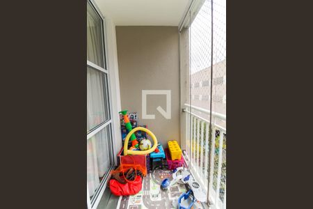 Varanda de apartamento à venda com 3 quartos, 60m² em Jardim Sabara, São Paulo