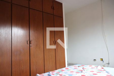 Casa à venda com 256m², 4 quartos e 2 vagasquarto 2