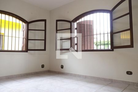 suite de casa para alugar com 4 quartos, 256m² em Vila Guarani (z Sul), São Paulo