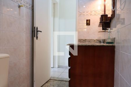 Casa à venda com 256m², 4 quartos e 2 vagasbanheiro do corredor