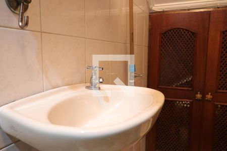 lavabo da sala de casa para alugar com 4 quartos, 256m² em Vila Guarani (z Sul), São Paulo