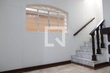 Casa à venda com 256m², 4 quartos e 2 vagascopa