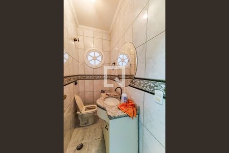 Lavabo de casa de condomínio para alugar com 3 quartos, 253m² em Parque Monte Alegre, Taboão da Serra