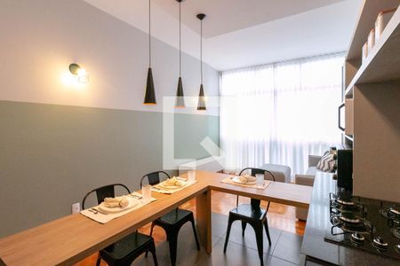 Sala/Cozinha de apartamento para alugar com 1 quarto, 61m² em Funcionários, Belo Horizonte