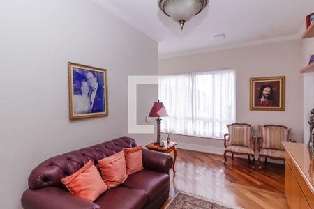 Casa à venda com 700m², 5 quartos e 6 vagasBiblioteca