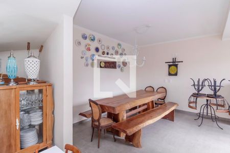 Casa à venda com 700m², 5 quartos e 6 vagasChurrasqueira