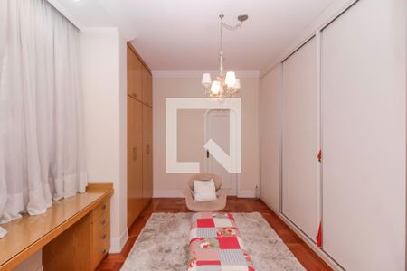 Casa à venda com 700m², 5 quartos e 6 vagasCloset
