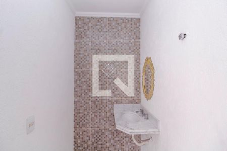 Casa à venda com 700m², 5 quartos e 6 vagasBanheiro da Suíte 2