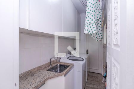 Casa à venda com 700m², 5 quartos e 6 vagasLavanderia