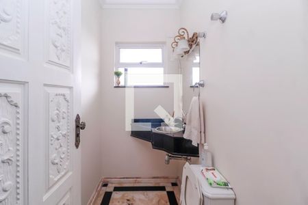 Casa à venda com 700m², 5 quartos e 6 vagasBanheiro 3