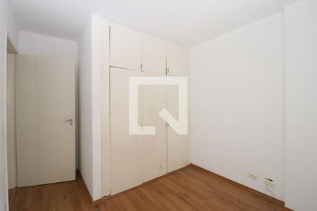 Apartamento à venda com 96m², 4 quartos e 1 vagaQuarto 2