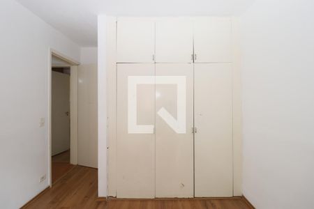 Apartamento à venda com 96m², 4 quartos e 1 vagaQuarto 2